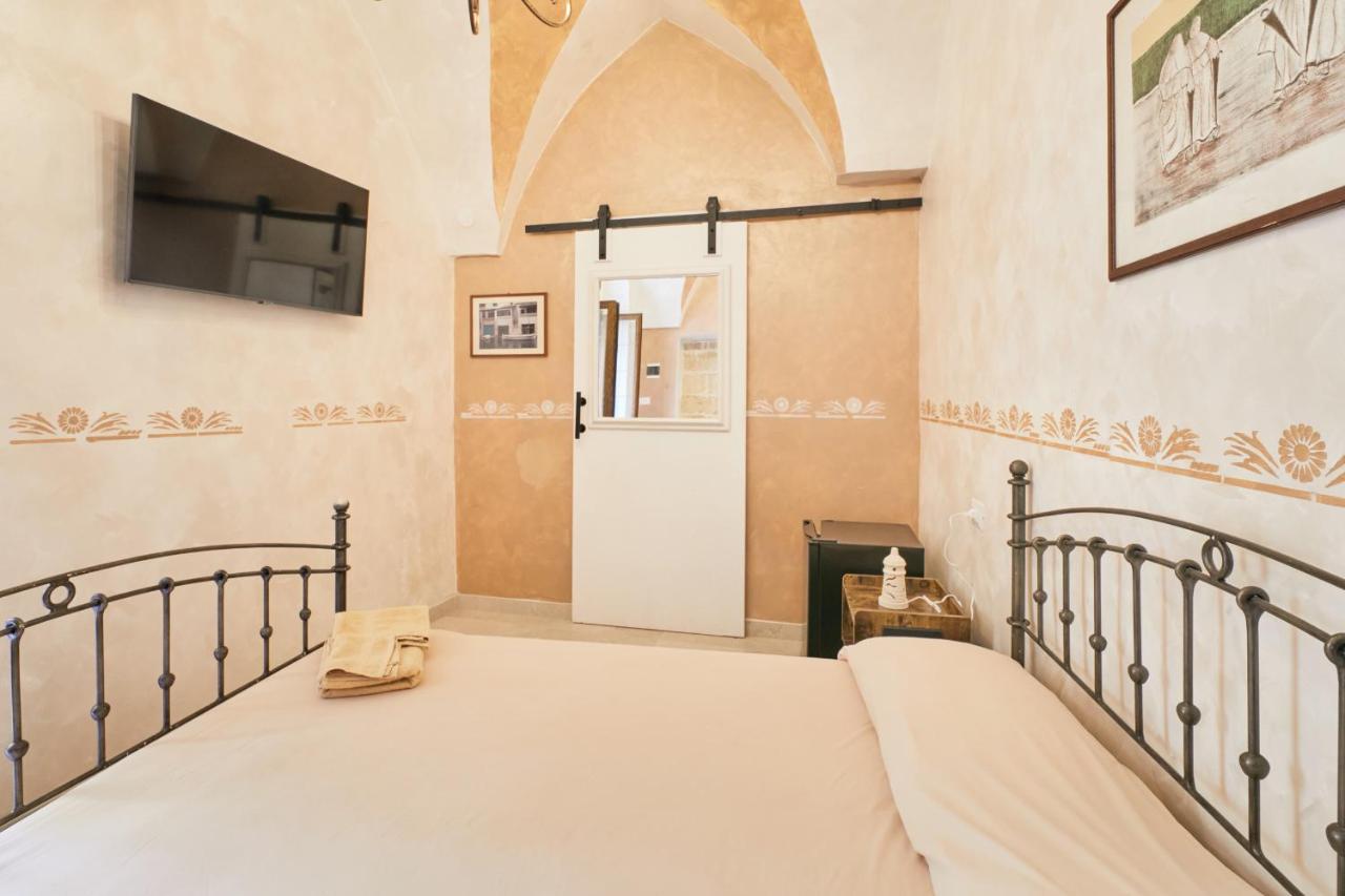 Centro Storico Rooms Gallipoli Extérieur photo